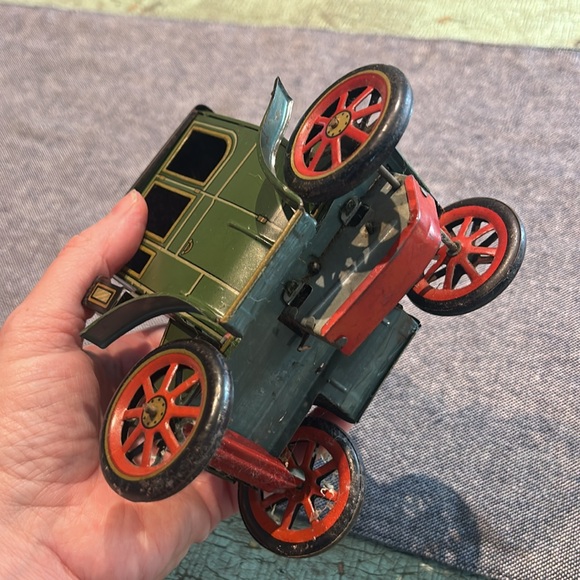 Vintage Tin Litho Toy Car Lever Action Wind-Up Taxi – Collectible Antique 1950s - Picture 7 of 9